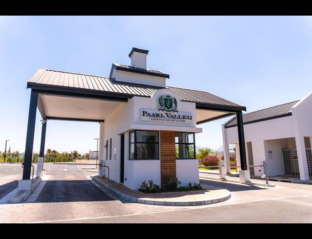 3 BEDROOM HOUSE FOR SALE IN PAARL VALLEIJ LIFESTYLE ESTATE